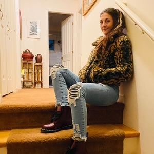 Meet your Posher, Amelia